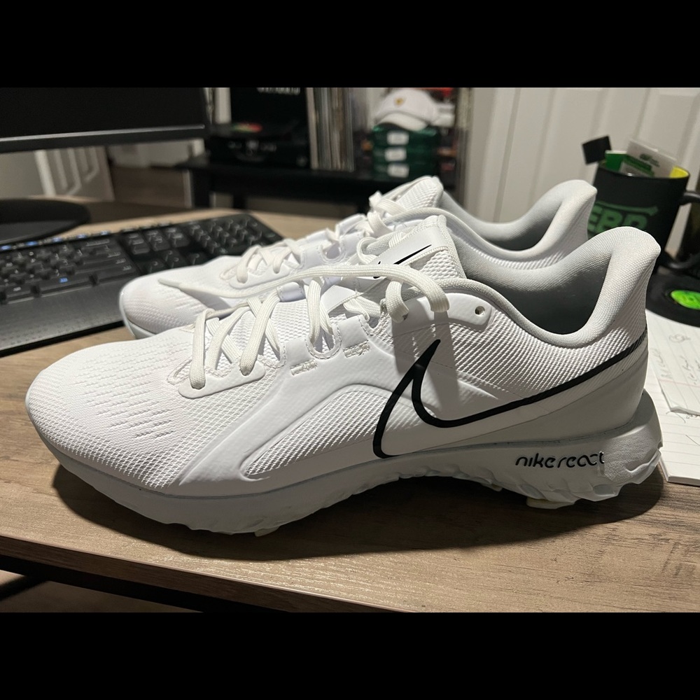 Nike Golf React Infinity Pro Spikeless Men
Size 12 White/Metallic Platinum/Black